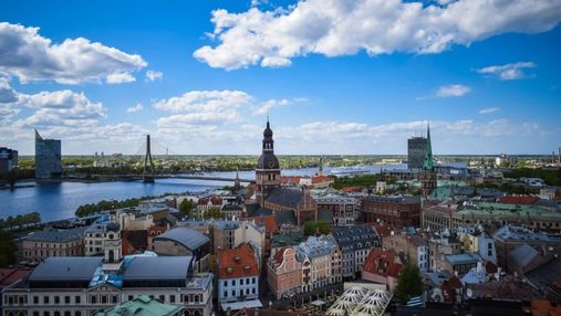 Латвія пом'якшує обмеження на в'їзд: що треба знати