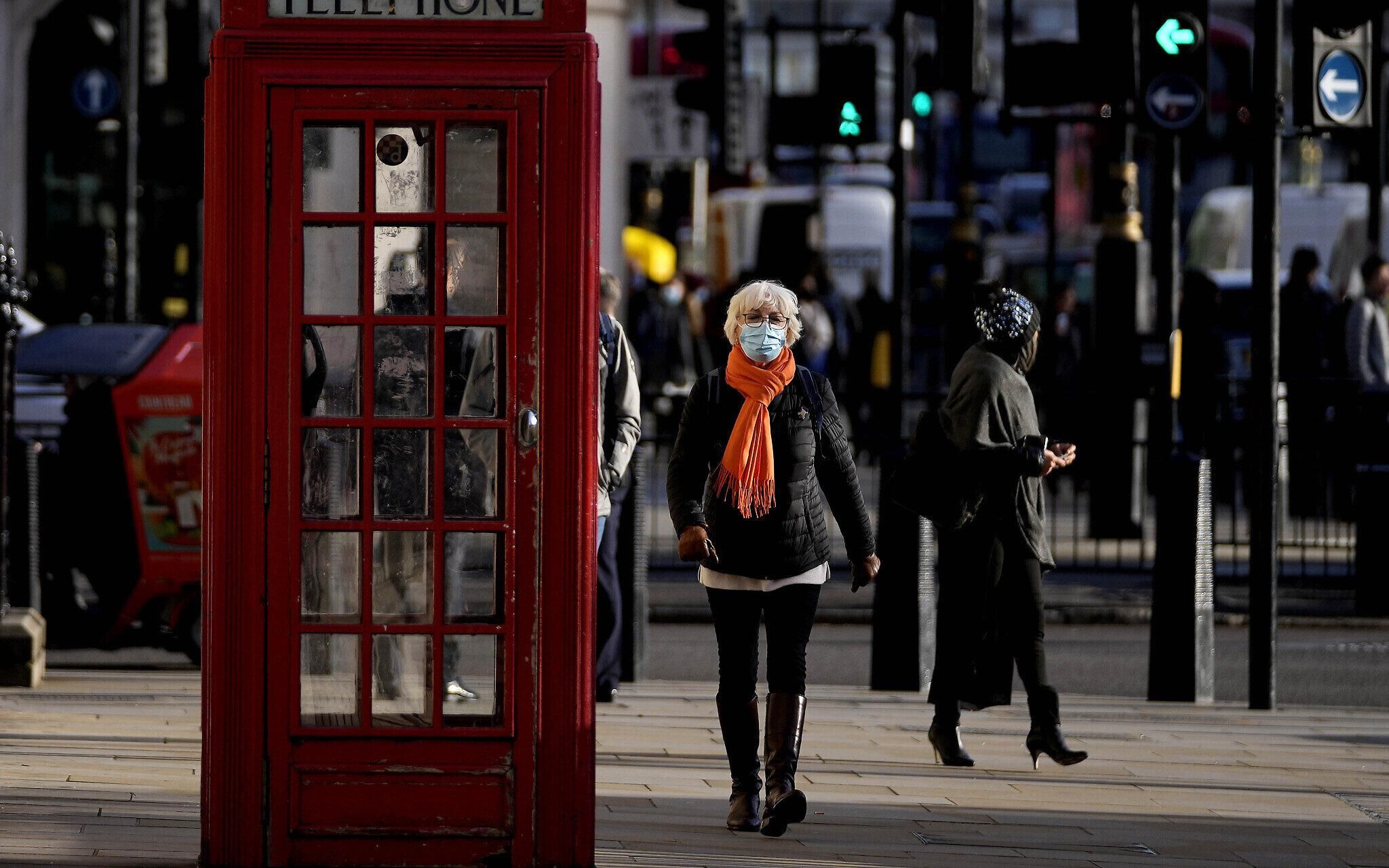 Британия отменяет обязательную самоизоляцию для инфицированных COVID-19: дальше – больше Британия отменяет обязательную самоизоляцию для инфицированных COVID-19: дальше – больше