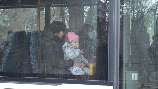 Онкохворі діти їдуть на лікування: Зеленська показала, як вдалось організувати евакуацію
