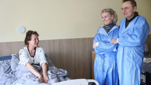 Садовий розповів щемливі історії врятованих, які опинилися у львівській лікарні 