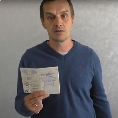 "Не йдіть на цю війну": росіянин, який 10 років вже живе на Буковині, спалив військовий квиток