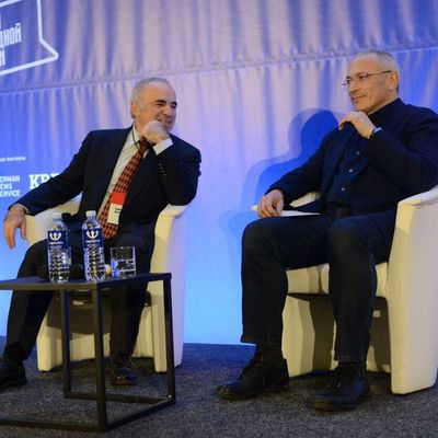 Ходорковского и Каспарова объявили иностранными агентами в России