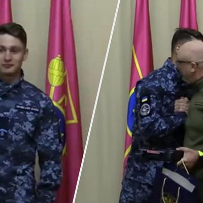 Резніков нагородив іменною вогнепальною зброєю матроса Тамілова: він знищив дорогий літак ворога