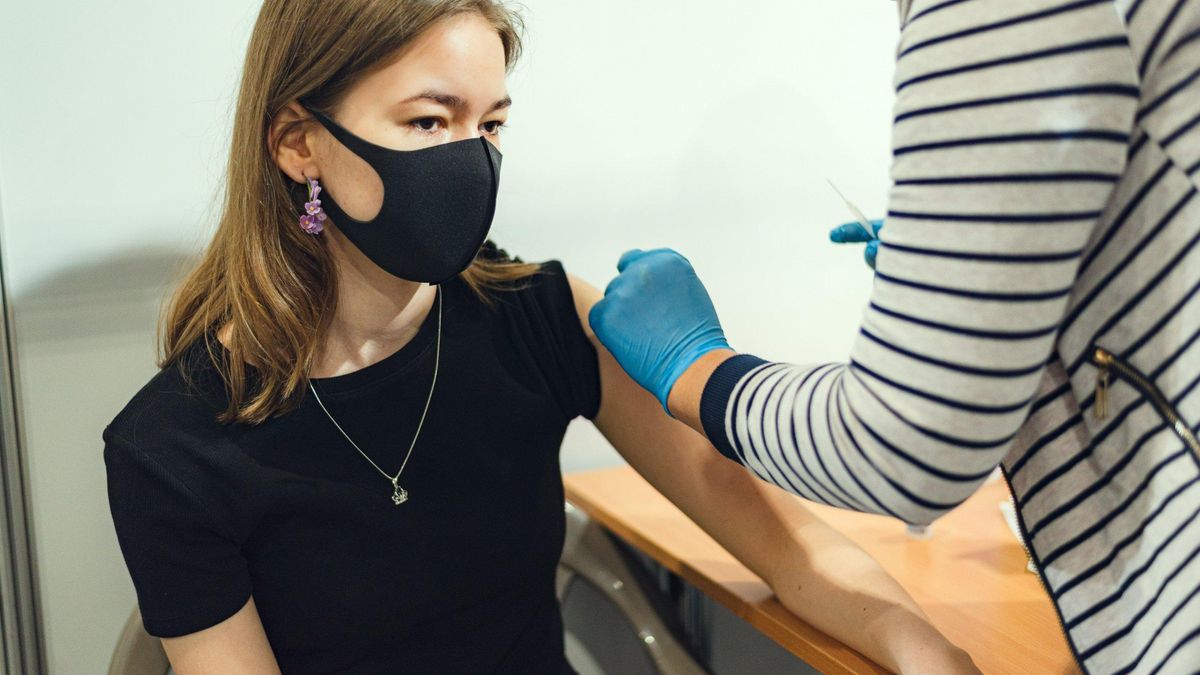 Украина так и не преодолела коронавирус: ежедневно фиксируют тысячи новых случаев