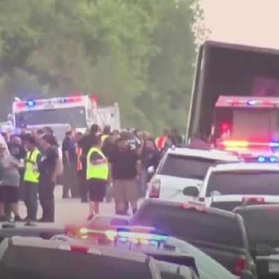 Фургон з понад 40 мертвими мігрантами виявили в Техасі