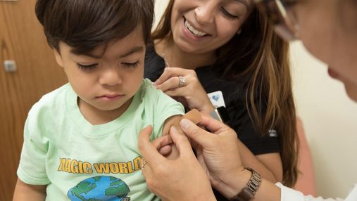Пандемія призвела до проблем з плановою вакцинацією дітей, – ВООЗ