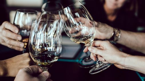 Скільки можна пити алкоголю людям різного віку: нові рекомендації