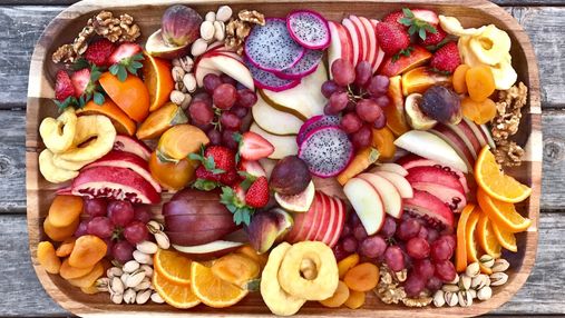 Скільки потрібно їсти фруктів та ягід: рекомендації від провідних організацій