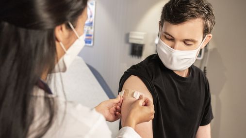 Может ли вакцина против коронавируса влиять на эрекцию