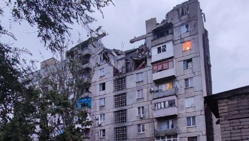Из разбитой оккупантами многоэтажки в Торецке вытащили 19 человек, среди них – дети