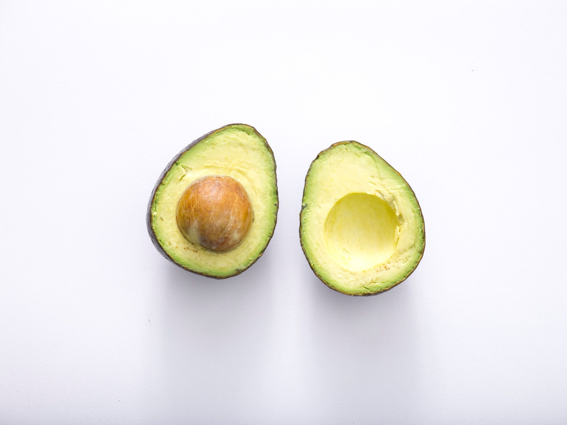 Кому нельзя авокадо: питательный плод может негативно влиять на здоровье - Здоровье 24
