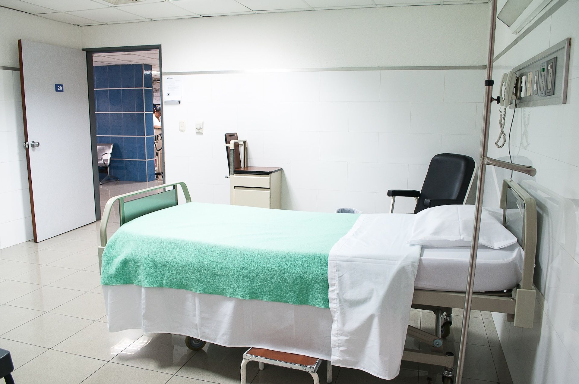 В Ивано-Франковской области мужчин не будут госпитализировать в больницы без разрешения военкоматов