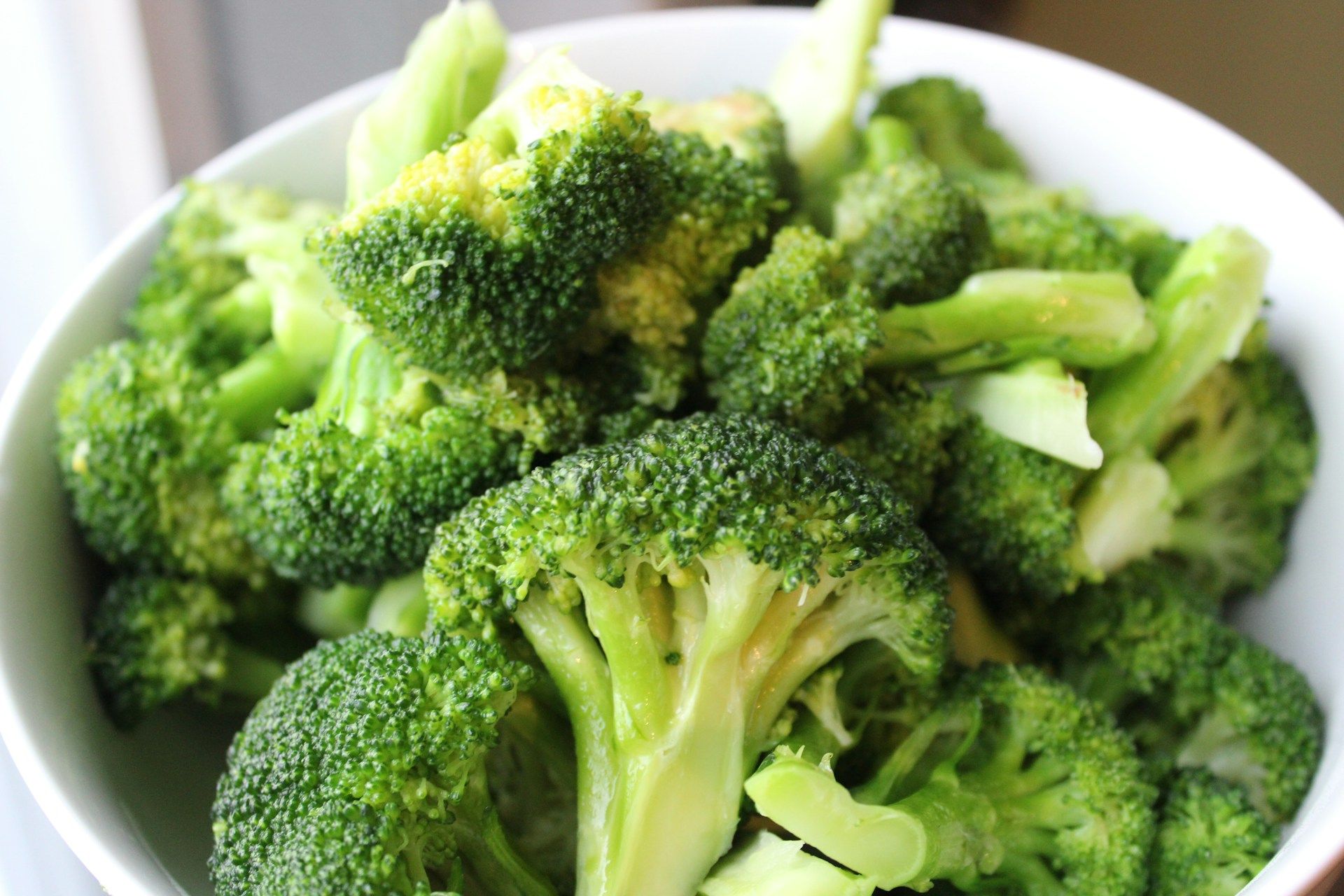 Несподіваний вплив броколі на організм: чи варто його споживати - Здоровʼя 24