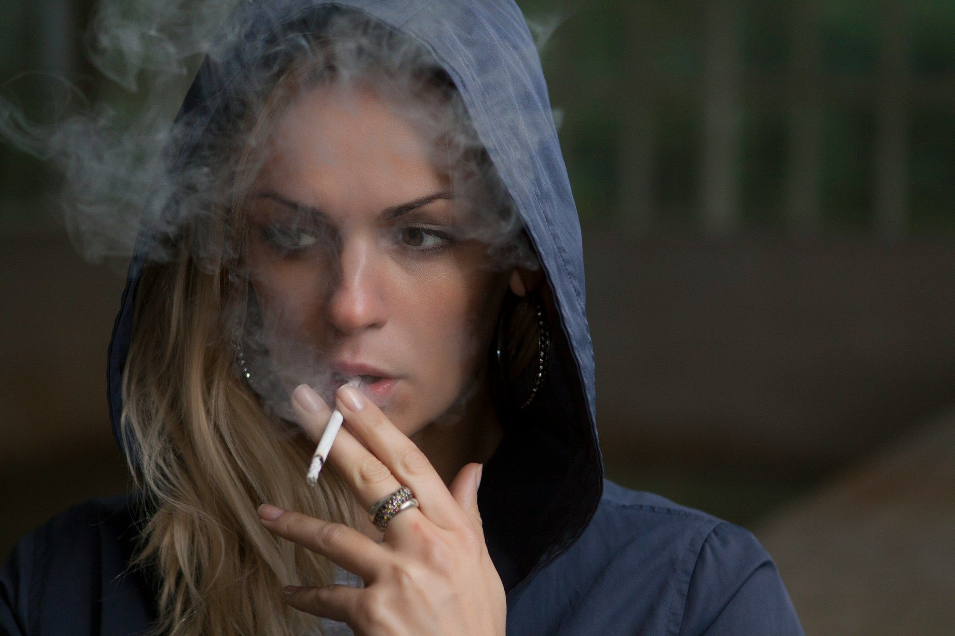 В Британии запретили курение целого поколения