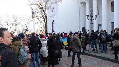 Батьки школярів проти чиновників: в Одесі люди повстали проти дій міської влади
