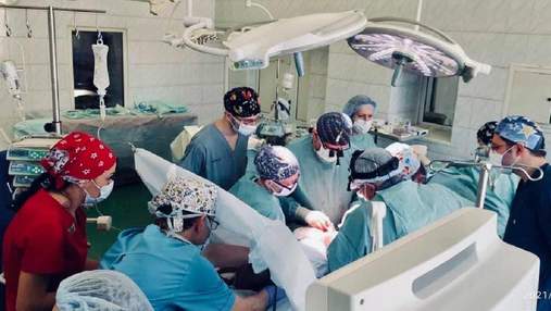 Вперше в Охматдиті провели трансплантацію нирок