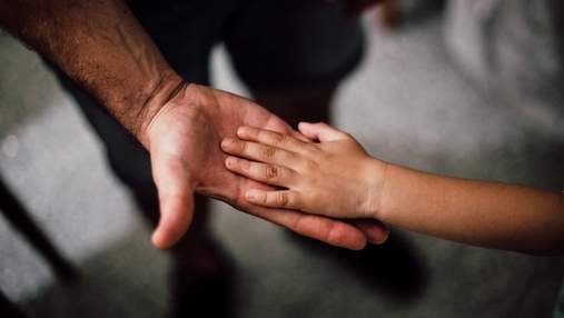 В Канаде суд запретил невакцинированному отцу видеться с сыном